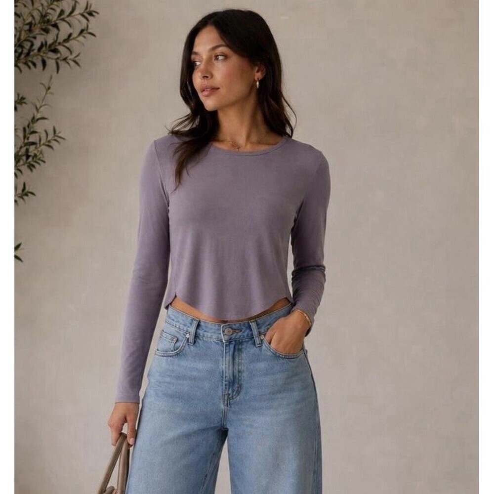 Wilfred Aritzia Sz L Mauve Purple Long Sleeve Cropped Top Fitted Stretch Casual